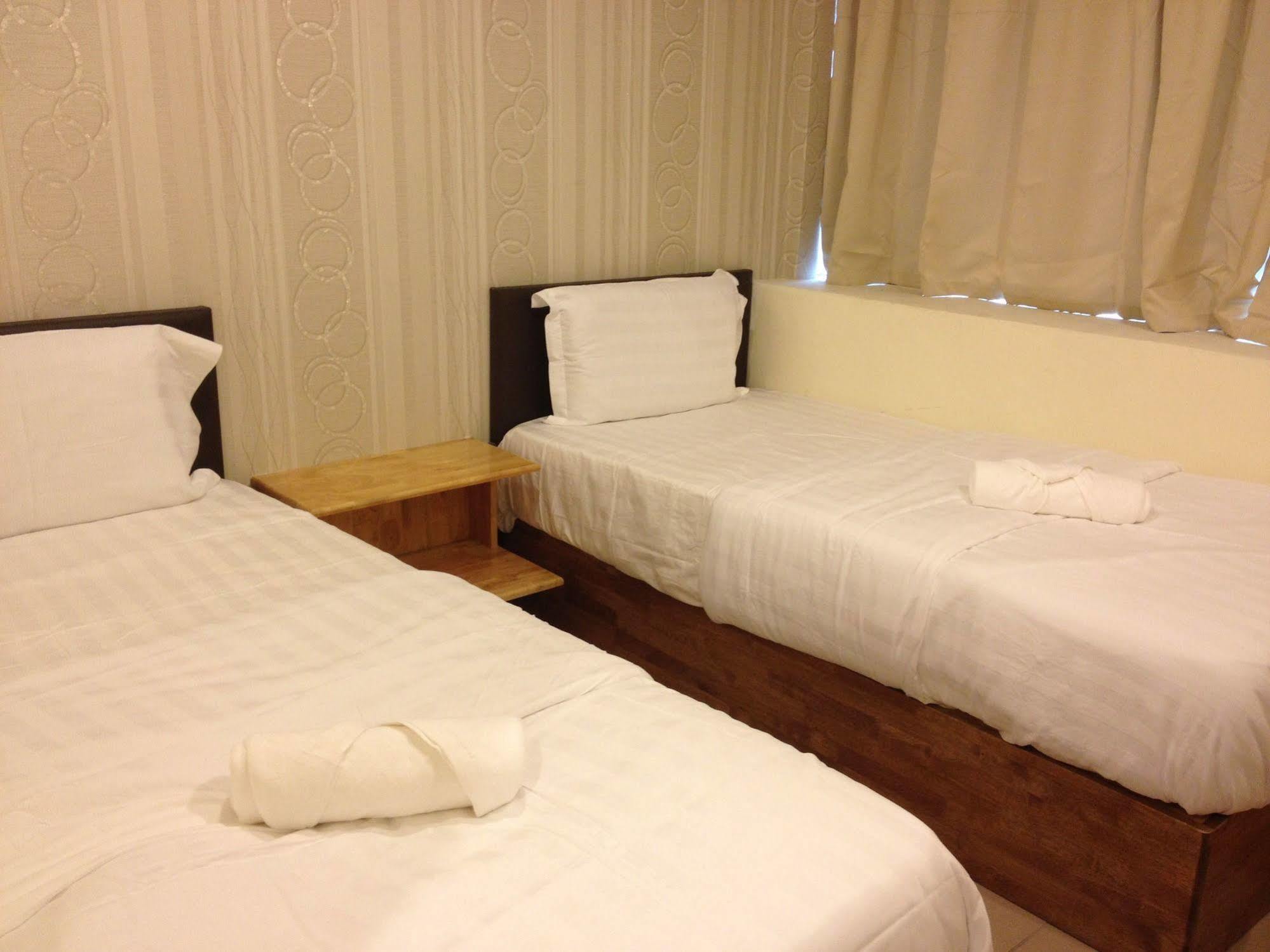 Oyo 982 Hotel Sk 까장 외부 사진