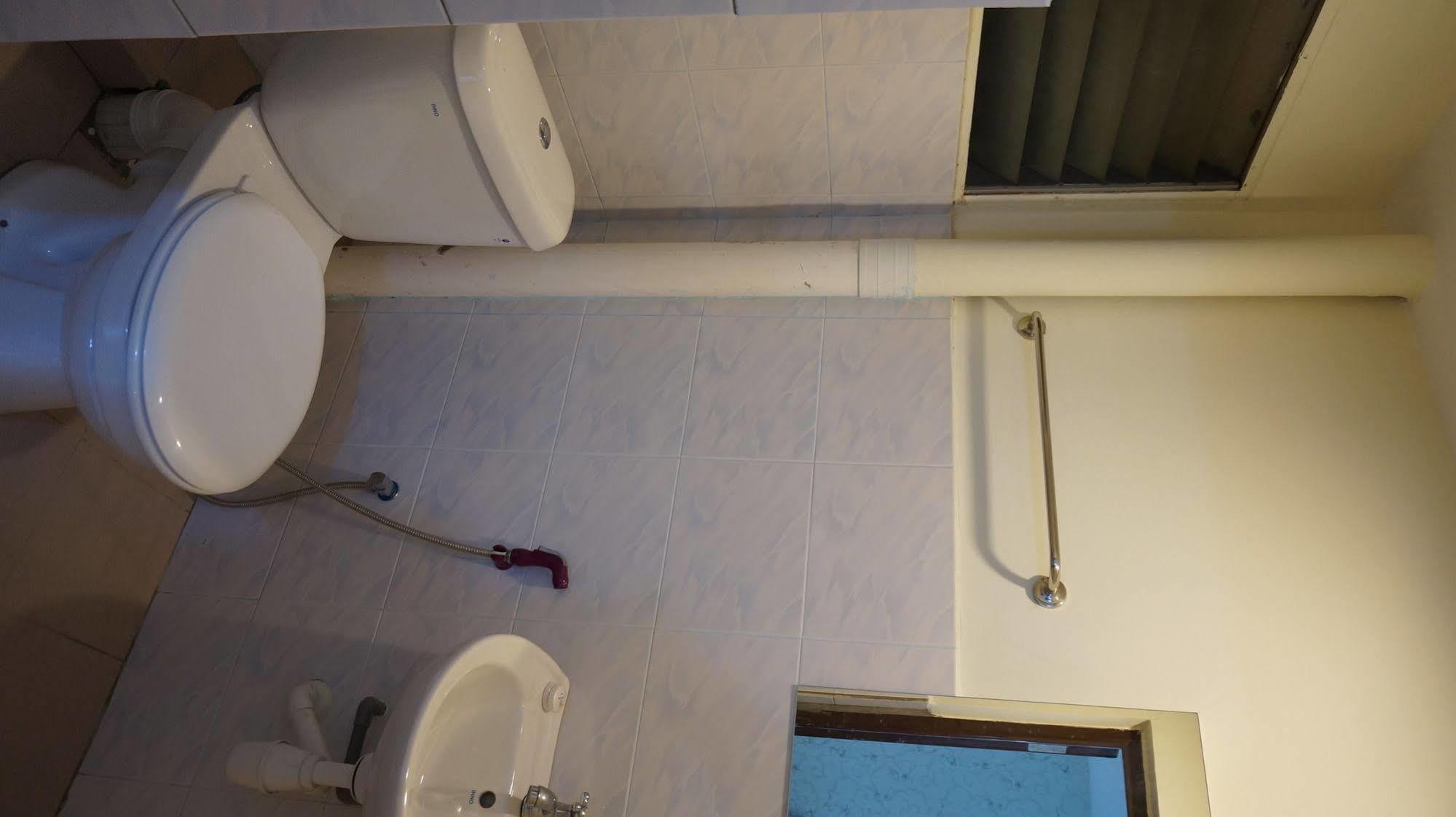 Oyo 982 Hotel Sk 까장 외부 사진