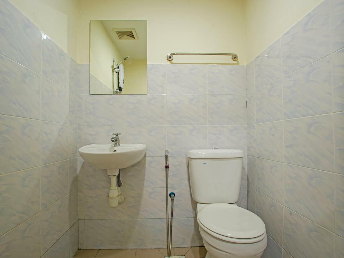 Oyo 982 Hotel Sk 까장 외부 사진